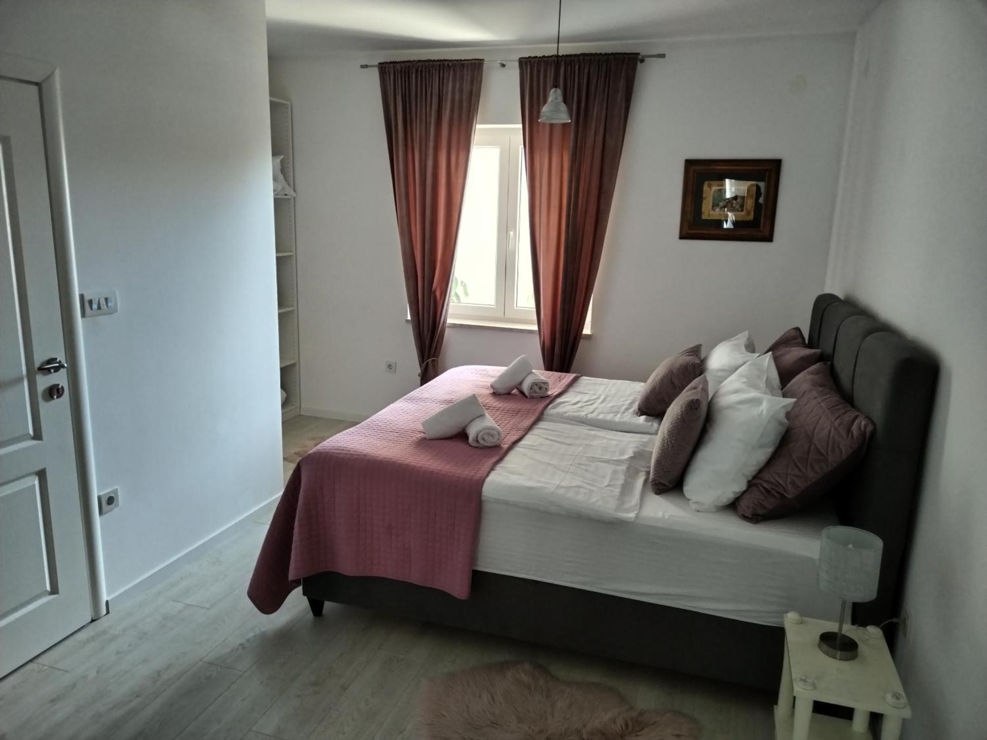 Sjor 2 Bdr Apartment W Grill Zadar Eksteriør billede