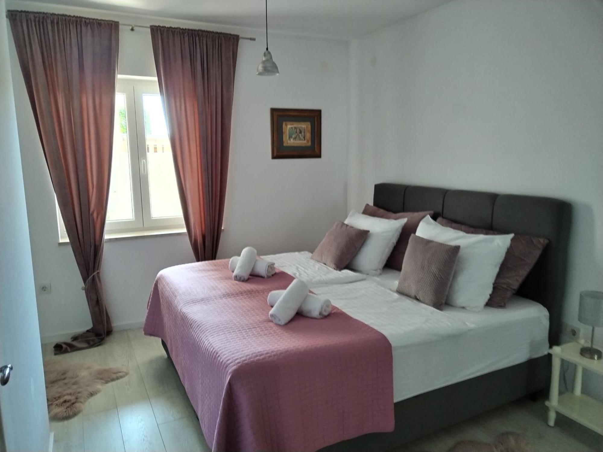Sjor 2 Bdr Apartment W Grill Zadar Eksteriør billede